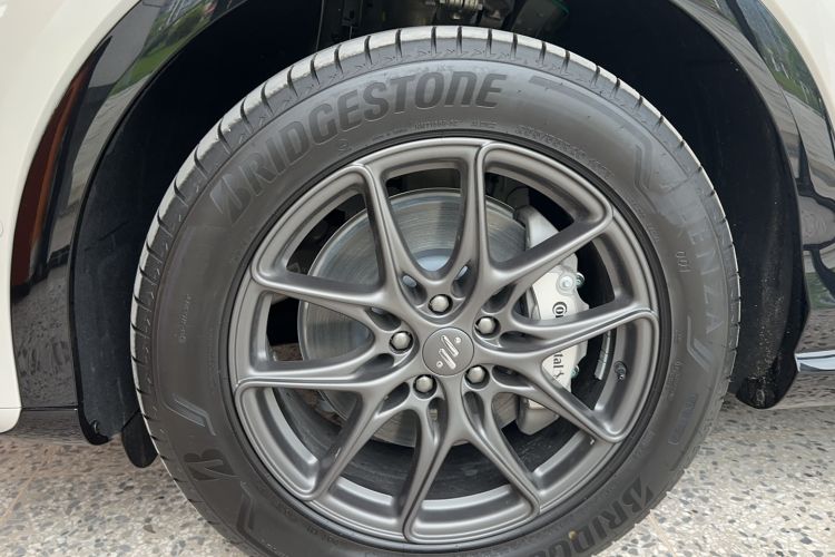 Used IM LS7 2024 90 kWh Max Elite Rear-Drive Version Interior 10