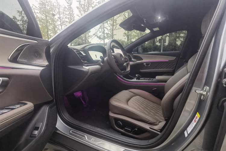 Used BYD Han 2023 EV Champion Edition 605KM Front-Drive Premium Model
