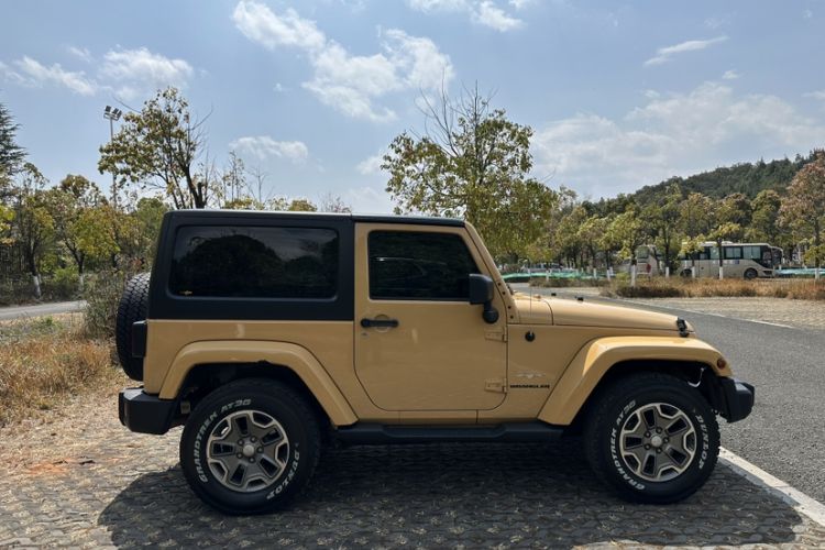 Used Jeep Wrangler 2013 3.6L Sahara two-door model
