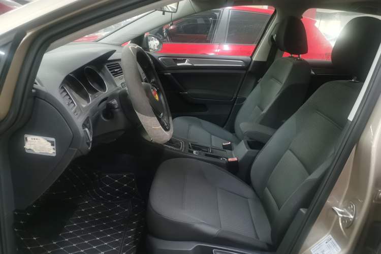 Used Volkswagen Golf 2016 1.6L Automatic Comfort Model