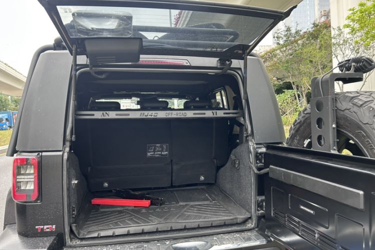 Used BAIC Off-Road BJ40 2023 2.0D Automatic Four-Wheel Drive Blade Hero Edition Adventurer Type (with Front and Rear Electronic Locks) Trunk