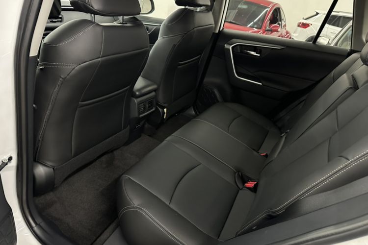 Used Toyota RAV4 2023 2.0L CVT Two-Wheel Drive Fashion Edition