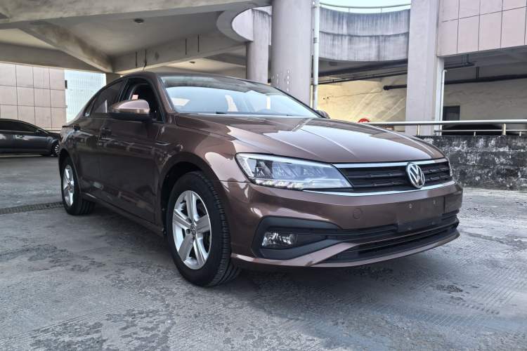 Used Volkswagen Lamando 2019 230TSI DSG Fashion Edition China V Standard
