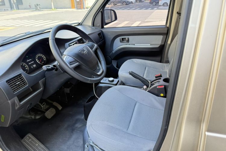 Used Wuling Rongguang EV 2020 Window-Sealed Basic Version 5 Seats 300 KM