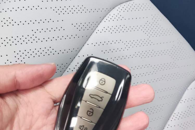 Used Geely Auto Emgrand 2022 4th Generation 1.5L CVT Flagship Model
