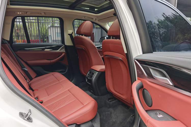 Used BMW X3 2022 Restyled xDrive25i M Sport Package Interior 11