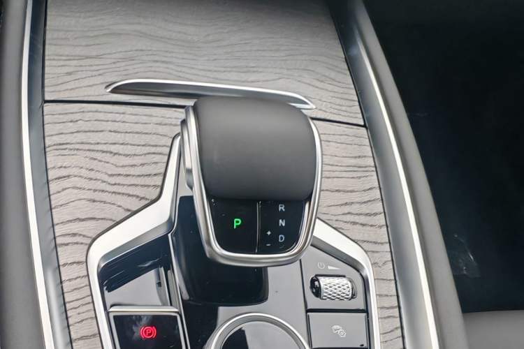 Used Chery Tiggo 8 PRO 2025 290T Two-Wheel-Drive Luxury Edition
