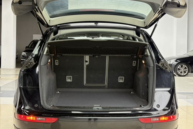 Used Audi Q5 2015 40 TFSI Comfort Model
