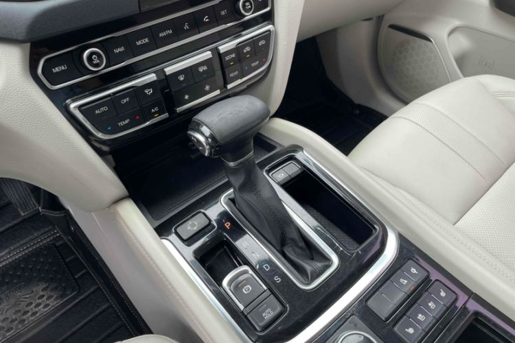 Used GAC Trumpchi GS8 2017 320T Four-Wheel Drive Luxury Smart Connectivity Version (7 Seats)