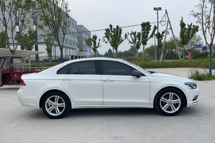 Used Volkswagen Lamando 2015 280TSI DSG Comfort Edition Exterior 2