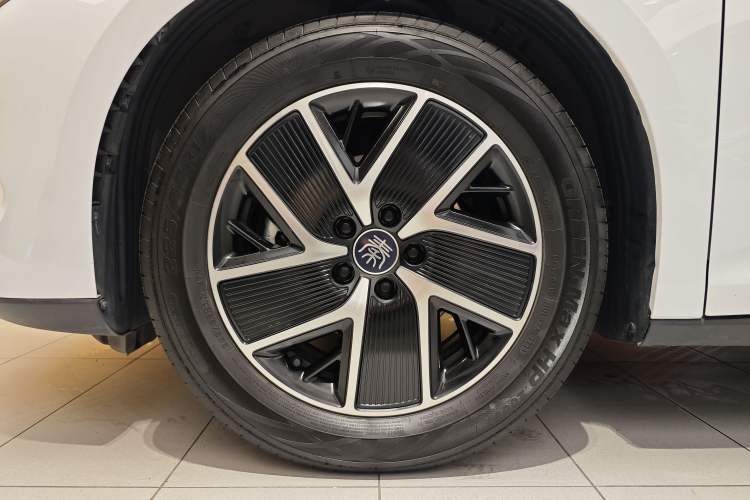 Used BYD Qin L 2024 DM-i 120KM Beyond Model