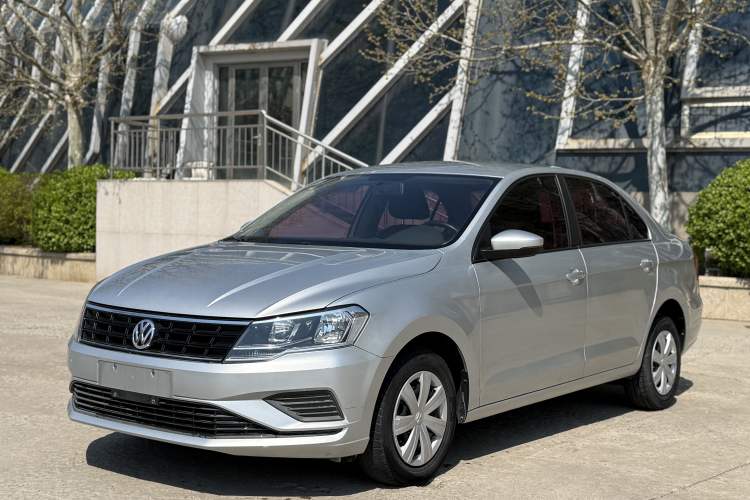 Used Volkswagen Jetta 2017 1.4L Manual Fashion Edition