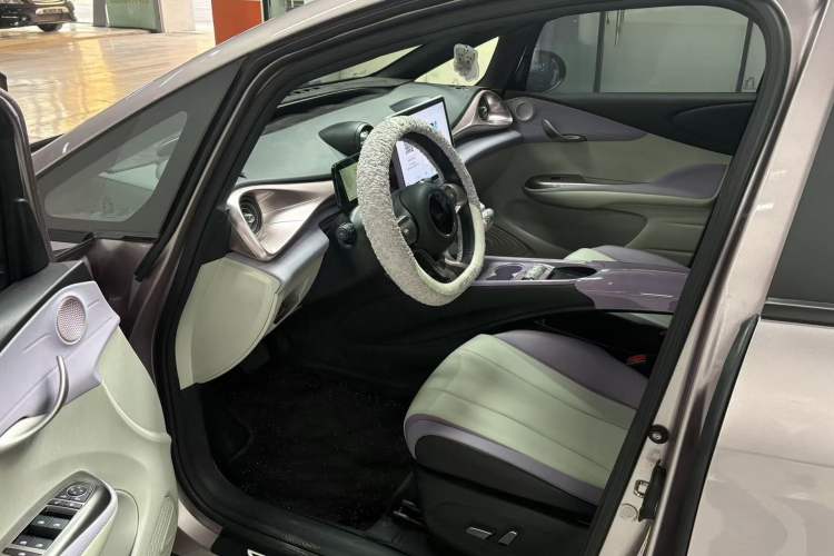 Used BYD Dolphin 2021 405 km Fashion Edition
