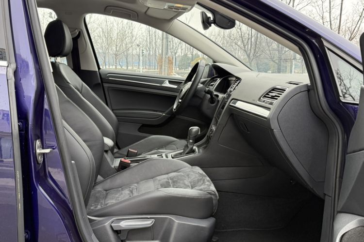 Used Volkswagen Golf 2020 Zhiai Edition 280TSI DSG Luxury Model