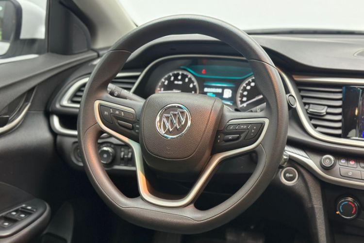Used Buick GT 2021 Revised Version Flagship 1.5L Automatic Elite Edition Steering Wheel