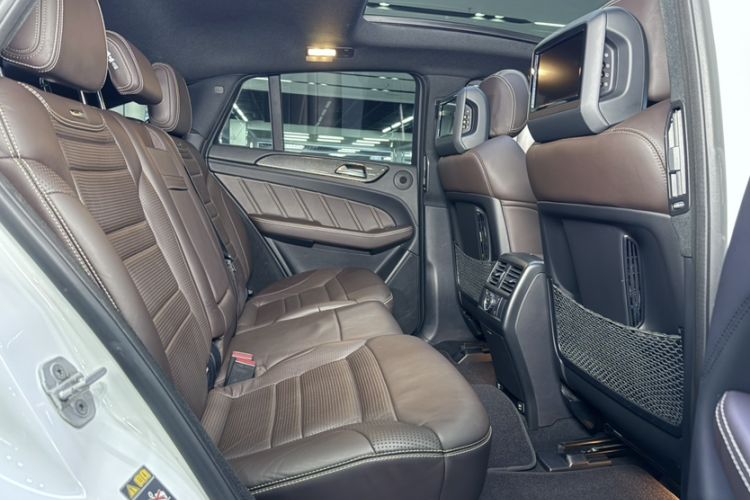 Used Mercedes-Benz GLE Coupe AMG 2015 AMG GLE 63 4MATIC Coupe SUV
