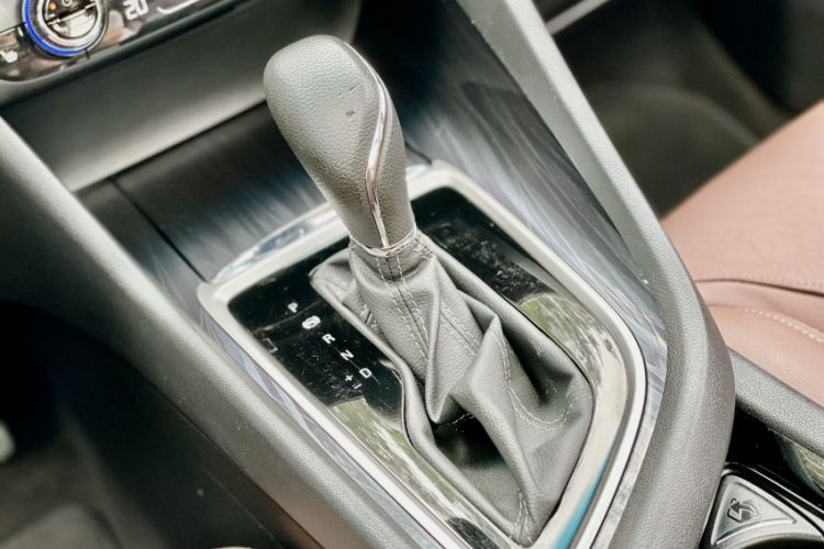 Used Buick GL6 2019 18T 6-Seater Connected Luxury Version China V Standard
