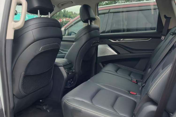 Used SAIC MAXUS D90 2017 2.0T Automatic All-Wheel Drive Sirius
