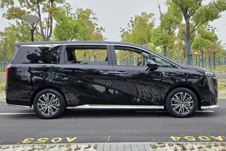 Used GAC Trumpchi M8 2024 Master Series Super Hybrid Edition Exterior 9