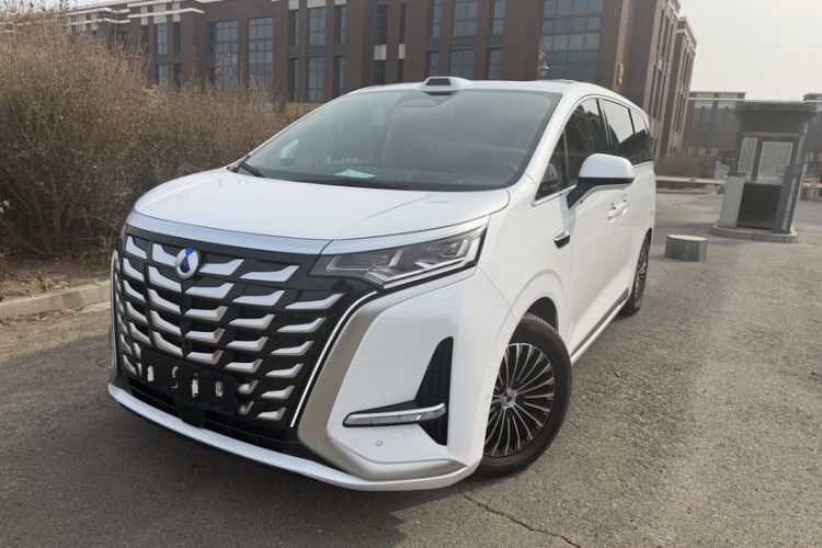 Used Denza D9 2025 DM-i Intelligent Drive 1020 Four-Wheel Drive Flagship Model