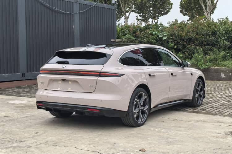 Used Nio ET5T 2025 75 kWh Touring
