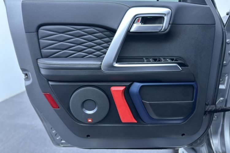 Used BAIC Off-Road BJ40 2022 2.0T Automatic Four-Wheel Drive Ring of the Tower Champion Edition
