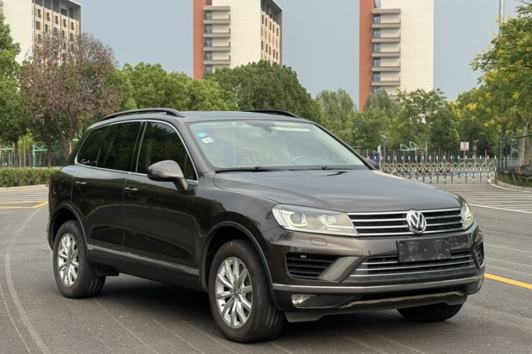 Used Volkswagen Touareg 2016 3.0 TSI Standard Version Exterior 2