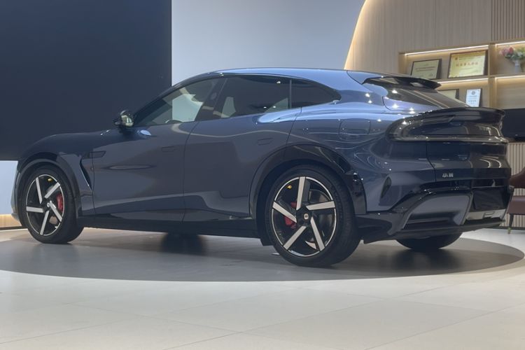 Used Xiaomi Auto YU7 2025 Ultra-Long Range High-Performance All-Wheel-Drive Max Edition
