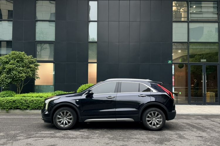 Used Cadillac XT4 2021 28T Two-Wheel Drive Luxury Version Exterior 6