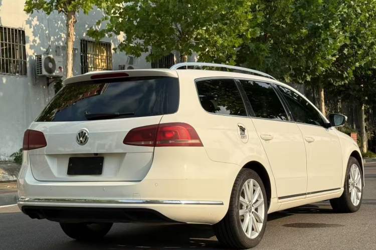 Used Volkswagen Magotan 2012 Travel Edition 2.0 TSI Comfort Version