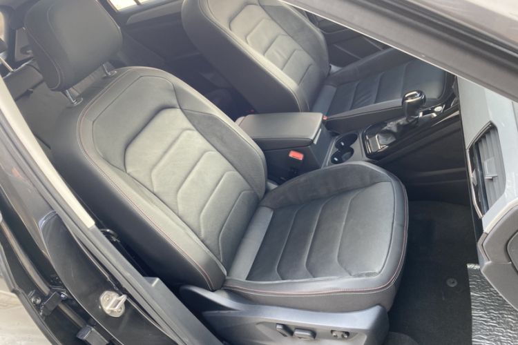 Used Volkswagen Tayron 2019 330TSI Two-Wheel Drive Luxury Model China VI Standard Right Front Seat