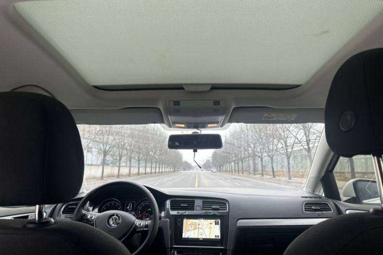 Used Volkswagen Golf 2020 Zhiai Edition 200TSI DSG Comfortable & Ambitious Version