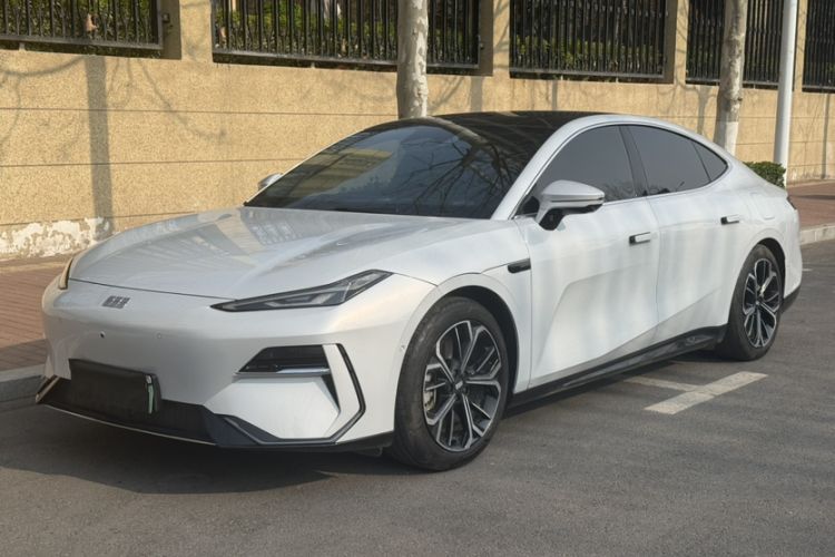 Used Geely Galaxy E8 2025 700 km Long-Range Intelligent Driving Version
