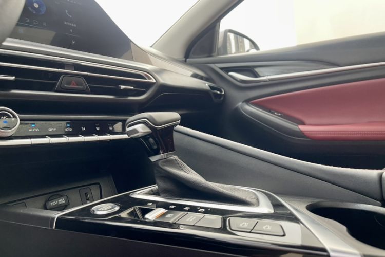 Used CHANGAN Eado 2020 PLUS Blue Whale NE 1.4T GDI DCT Flagship Model
