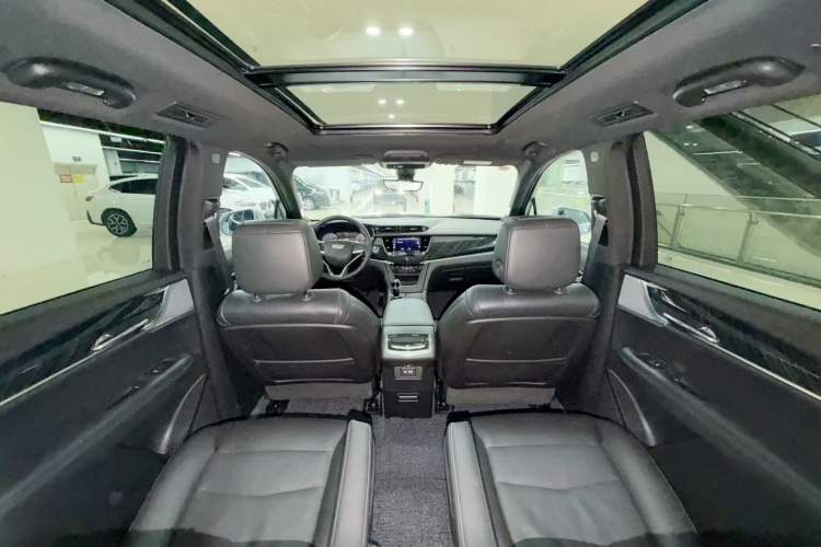 Used Cadillac XT6 2022 2.0T Six-Seater Four-Wheel-Drive Luxury Standard Edition
