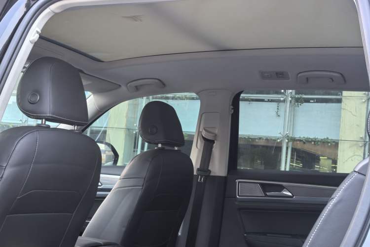 Used Volkswagen Teramont 2019 330TSI Two-Wheel-Drive Luxury Edition China VI Standard Headliner