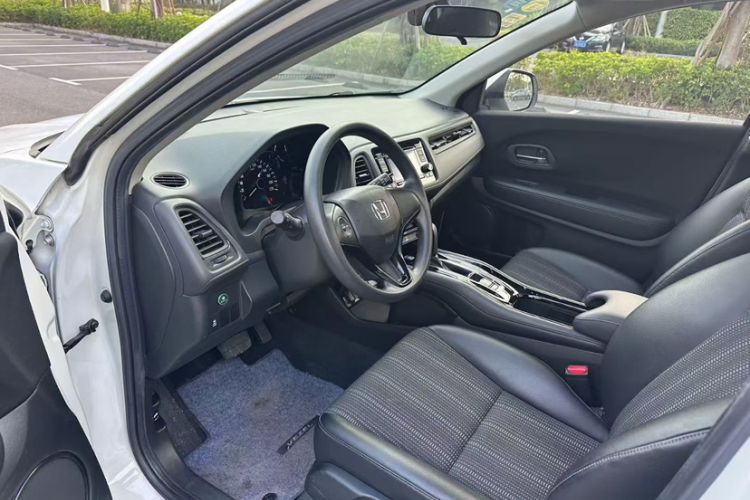 Used Honda Vezel 2017 1.8L CVT Front-Wheel Drive Pioneer Edition
