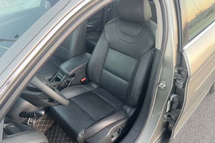 Used Citroen C5 2014 1.6T Automatic Luxury Model