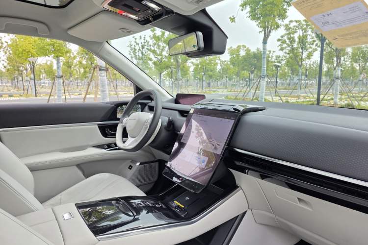 Used Honda P7 2025 Rear-Drive Long-Range Pro