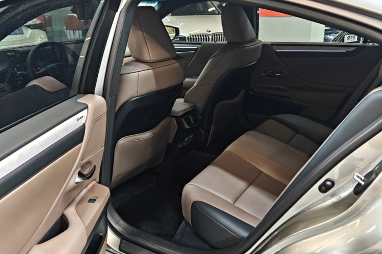 Used Lexus ES 2025 200 Premium Edition