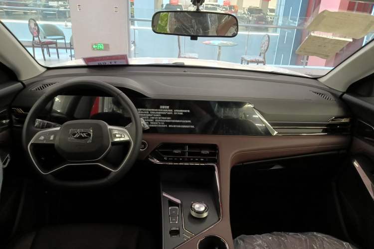 Used JAC X8 PLUS 2024 1.5 TGDI DCT Smart Enjoyment Version 5 Seats