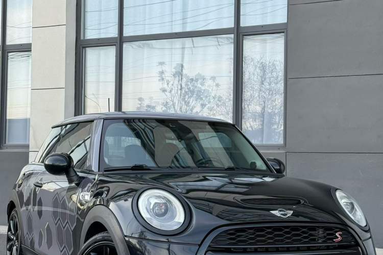 Used MINI 2016 2.0T COOPER S Pioneer Edition Exterior 1