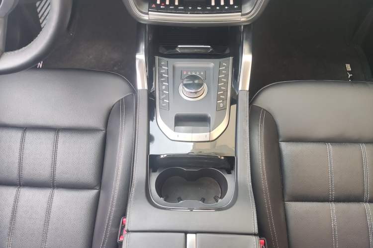 Used Zotye T800 2018 2.0T Automatic Prestige Smart Connectivity 7-Seater