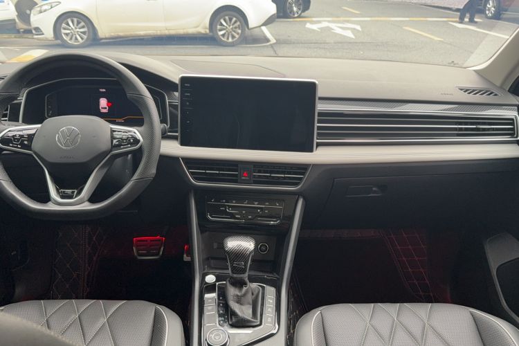 Used Volkswagen Tiguan L 2023 Facelifted 380TSI Automatic All-Wheel Drive R-Line Plus Version 7-Seater