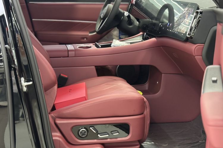 Used Hima AITO M8 2025 Extended-Range Max+ Version 53.4 kWh 6-Seater Edition