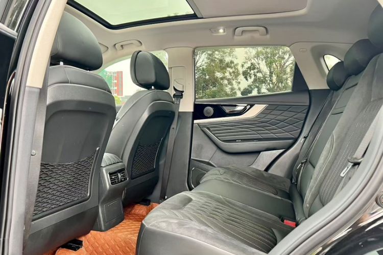 Used Hongqi HS5 2022 2.0T Smart Connect Flagship All-Wheel-Drive Version
