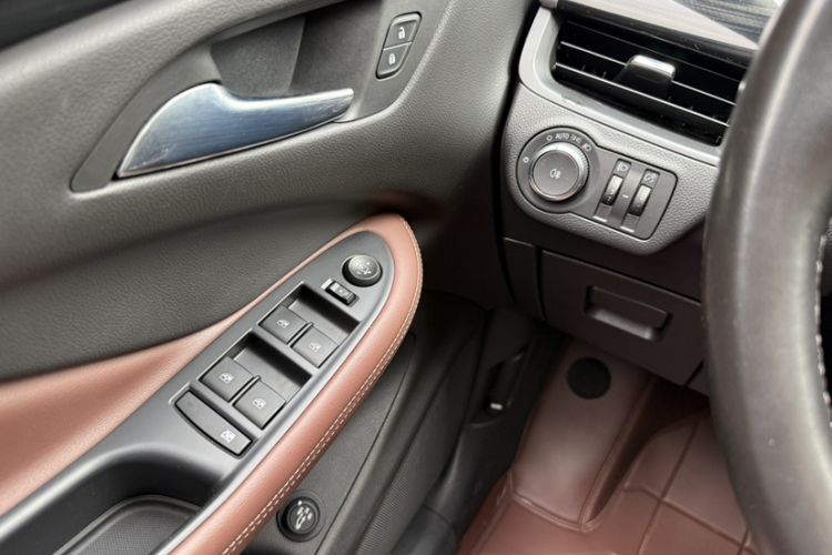 Used Buick Envision 2020 28T Four-Wheel Drive Elite Version