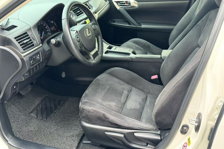 Used Lexus CT 2014 CT200h Elite Edition Monochrome