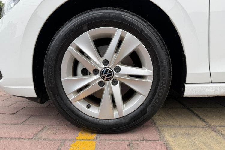 Used Volkswagen Golf 2021 200TSI DSG Exterior 6