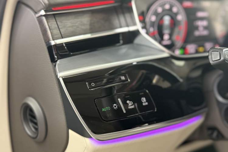 Used Audi A8 2021 A8L 55 TFSI quattro Prestige Edition
